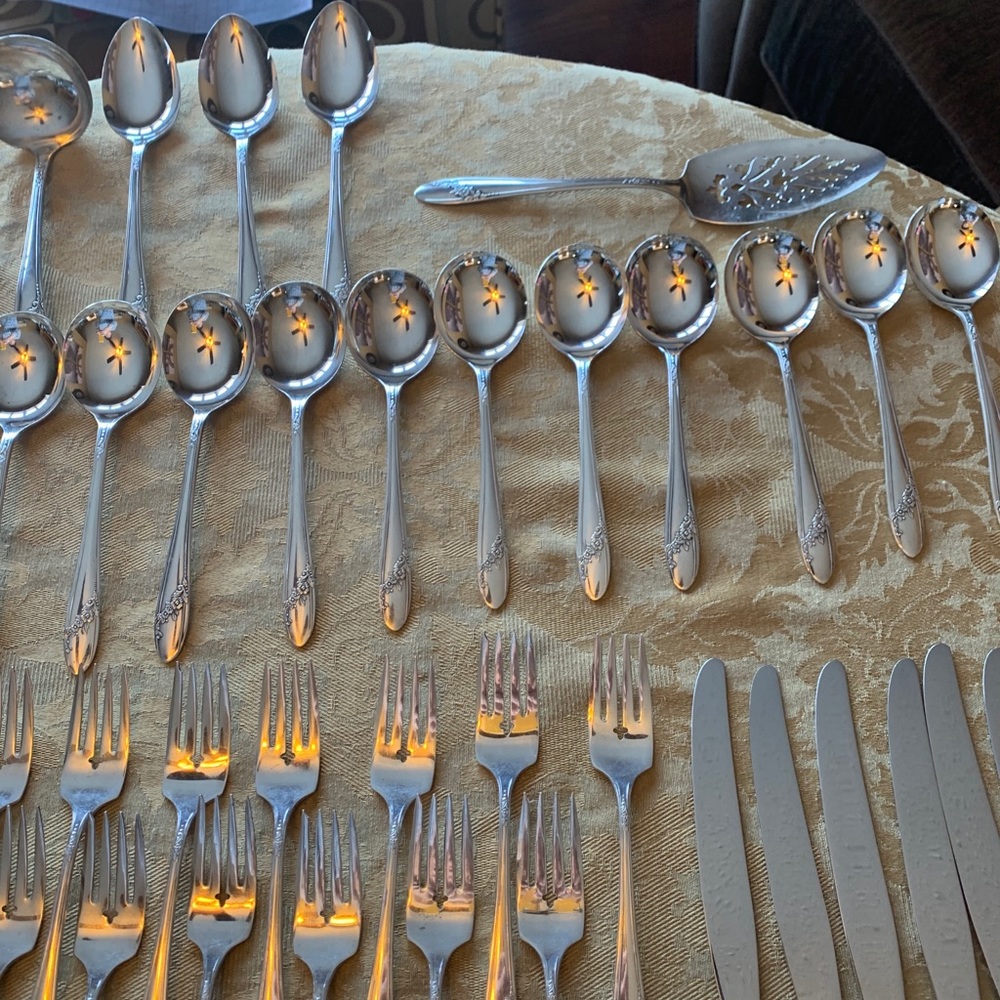 Queen Bess II Tudor Plate silver plate flatware - Picture 11 of 14